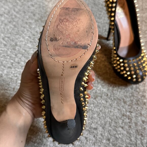 LIKE NEW Vince Camuto platform pumps "Madelyn" with gold studs, size 6.5 - Picture 4 of 4
